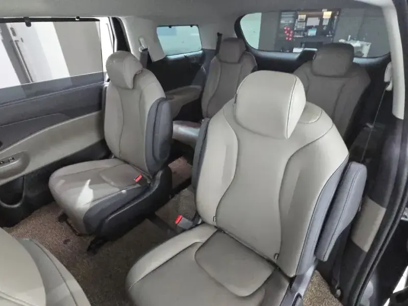 2024 Kia Carnival с пробегом 37 085 км