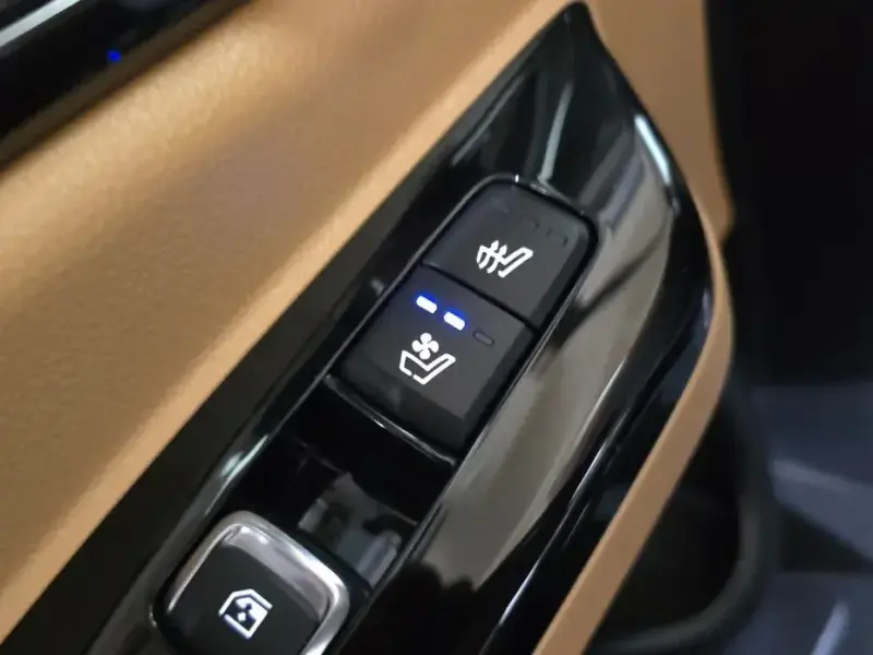 2023 Kia Carnival с пробегом 66 451 км