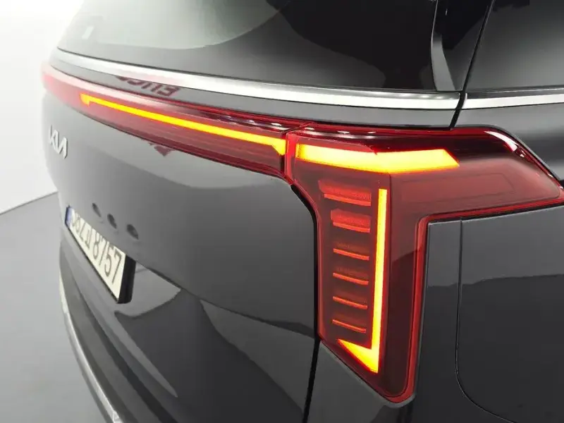 2024 Kia Carnival с пробегом 37 085 км