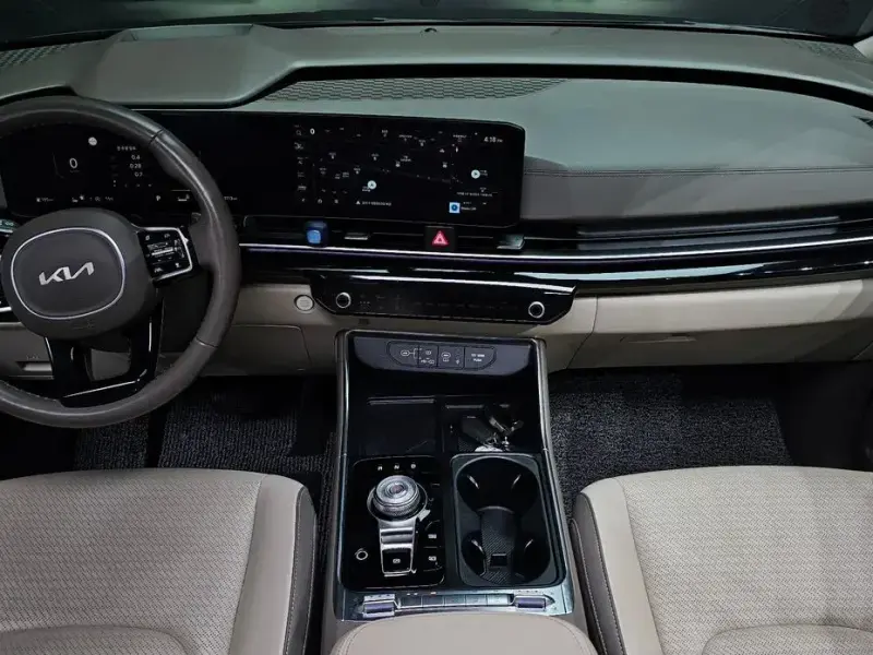 2023 Kia Carnival с пробегом 54 713 км