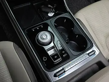 2023 Kia Carnival с пробегом 54 713 км
