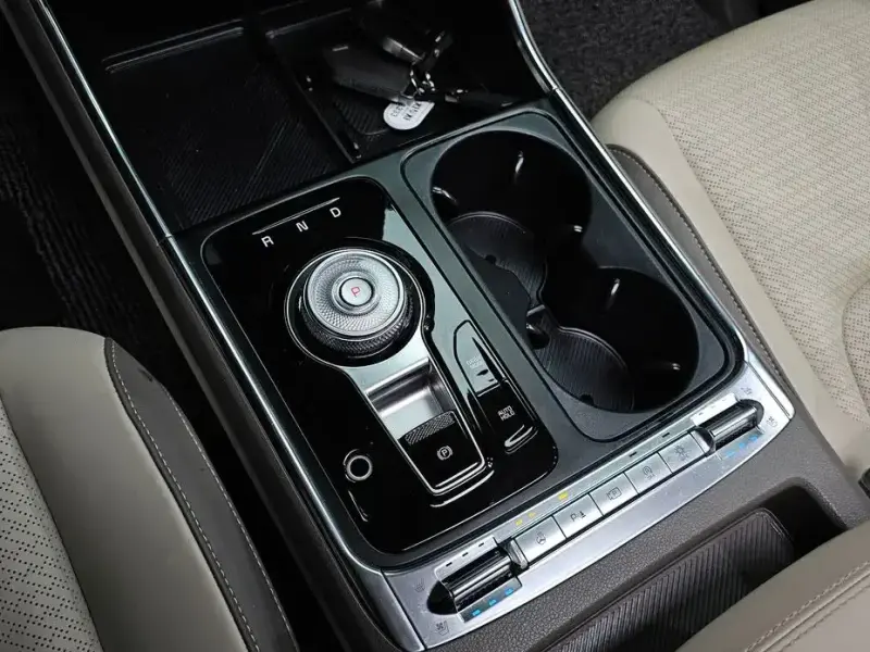 2023 Kia Carnival с пробегом 54 713 км