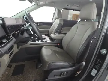 2024 Kia Carnival с пробегом 37 085 км