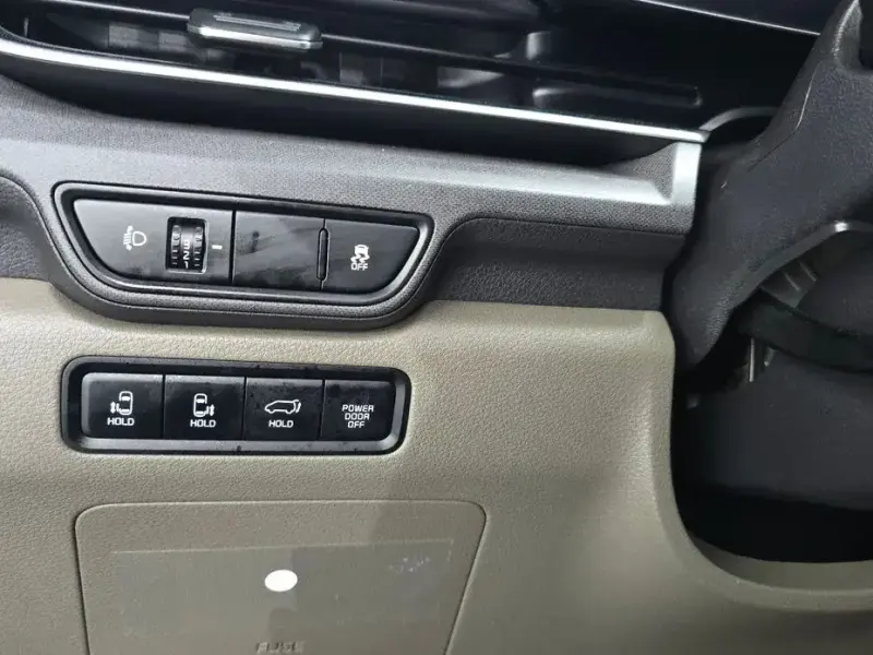 2024 Kia Carnival с пробегом 37 085 км
