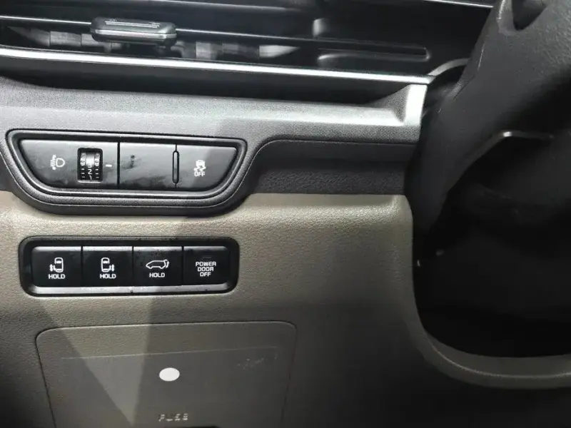 2024 Kia Carnival с пробегом 37 085 км