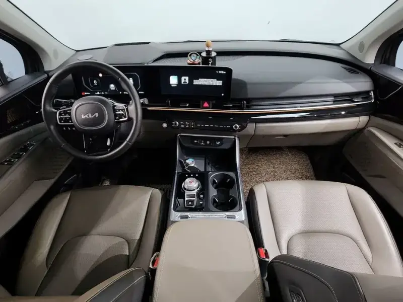 2024 Kia Carnival с пробегом 37 225 км