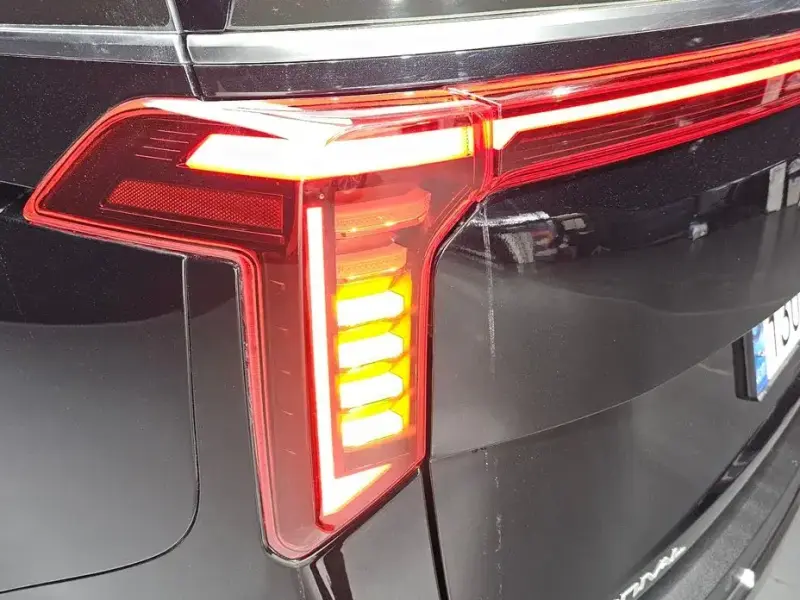 2023 Kia Carnival с пробегом 54 713 км