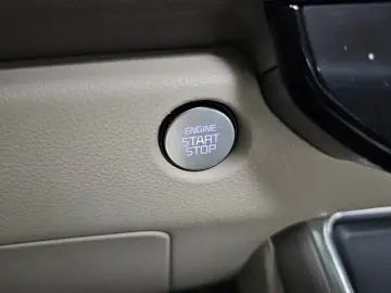 2023 Kia Carnival с пробегом 54 713 км