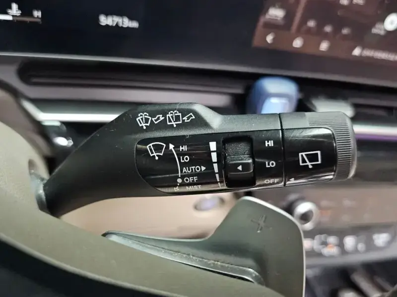 2023 Kia Carnival с пробегом 54 713 км