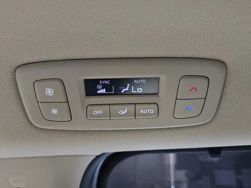 2023 Kia Carnival с пробегом 54 713 км