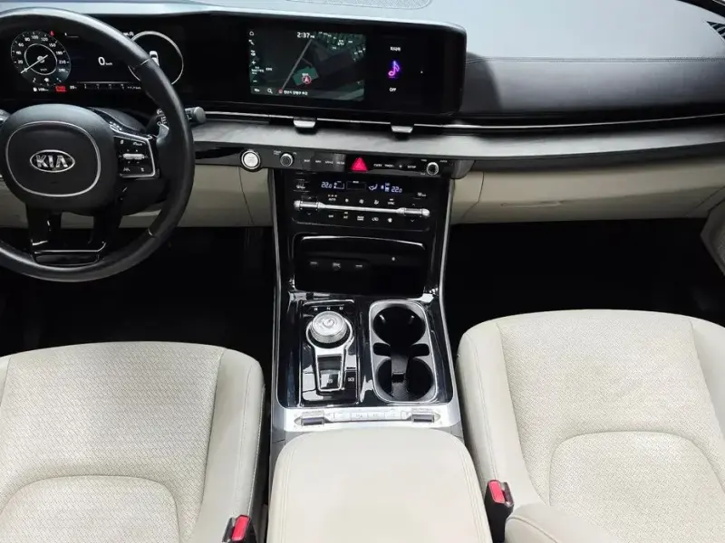 2021 Kia Carnival с пробегом 123 091 км