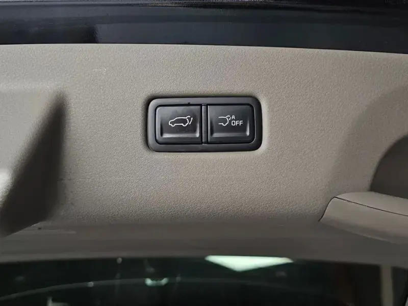 2023 Kia Carnival с пробегом 54 713 км