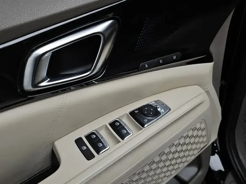 2023 Kia Carnival с пробегом 54 713 км