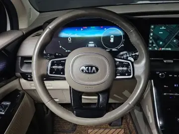 2021 Kia Carnival с пробегом 85 263 км