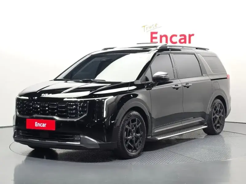 2024 Kia Carnival с пробегом 13 981 км