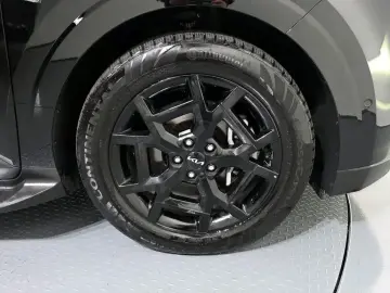 2024 Kia Carnival с пробегом 13 981 км