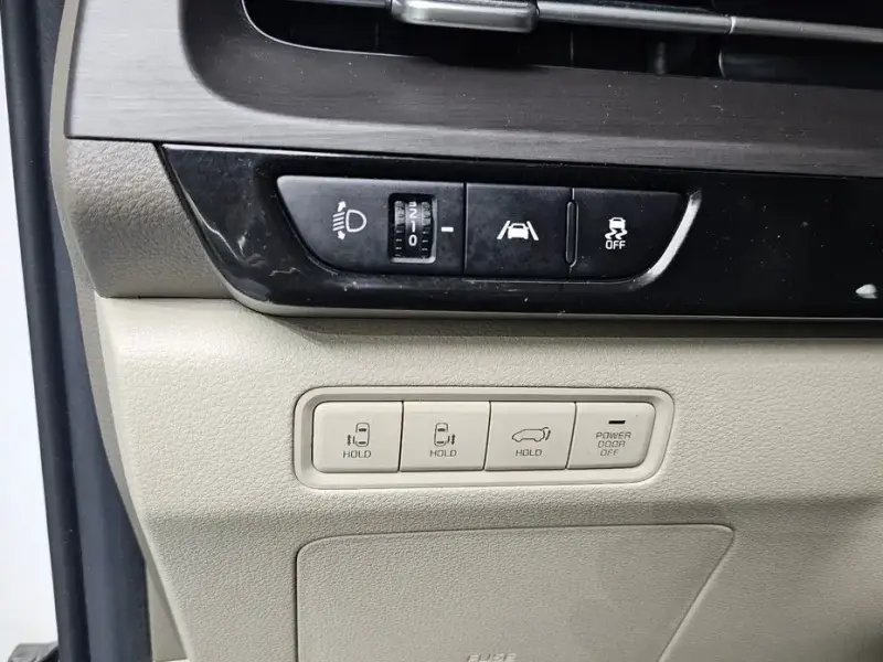 2021 Kia Carnival с пробегом 85 263 км