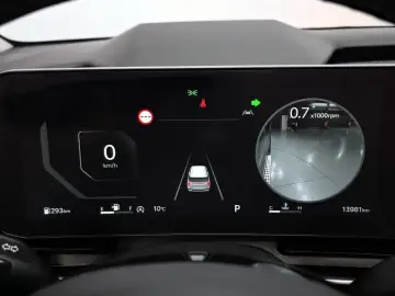 2024 Kia Carnival с пробегом 13 981 км
