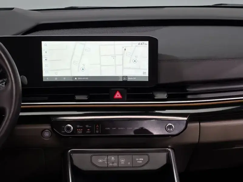 2024 Kia Carnival с пробегом 13 981 км