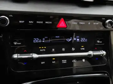 2021 Kia Carnival с пробегом 123 091 км