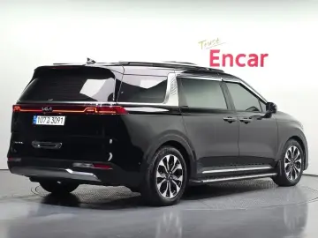 2021 Kia Carnival с пробегом 25 462 км
