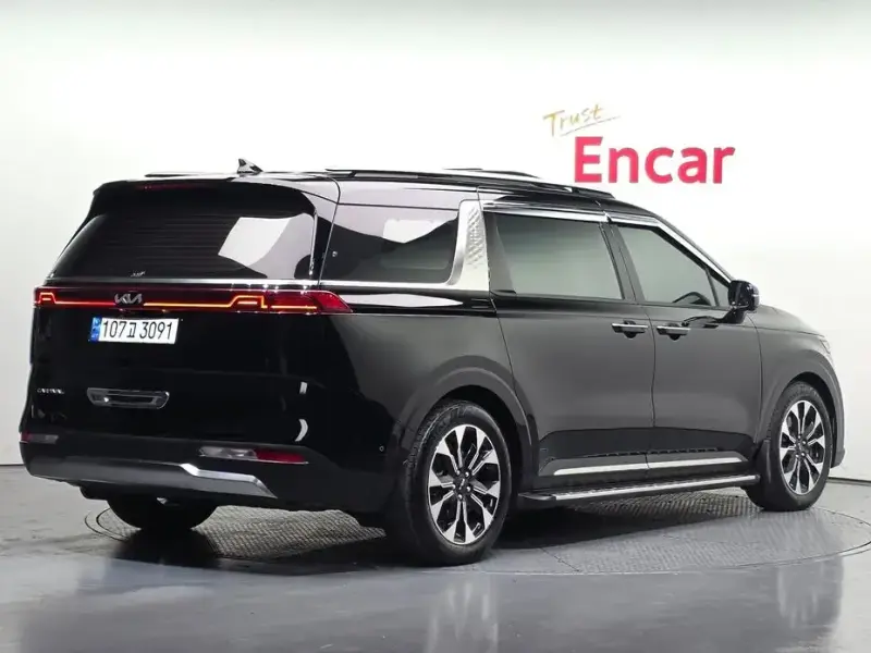2021 Kia Carnival с пробегом 25 462 км