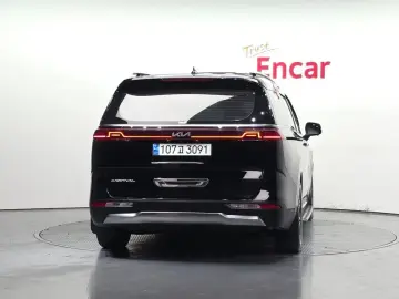 2021 Kia Carnival с пробегом 25 462 км