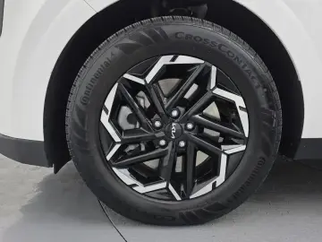 2024 Kia Carnival с пробегом 27 139 км
