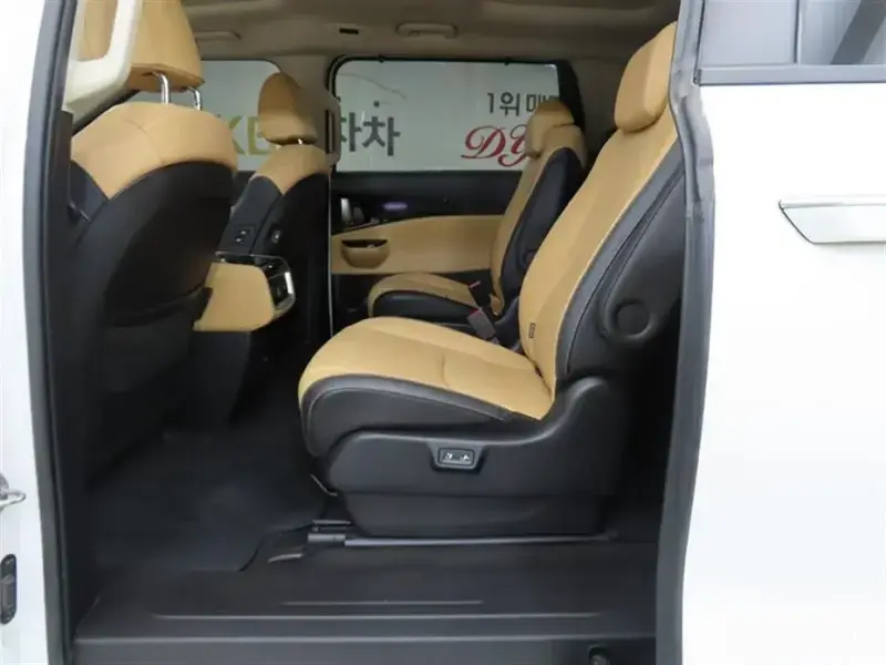 2021 Kia Carnival с пробегом 135 527 км