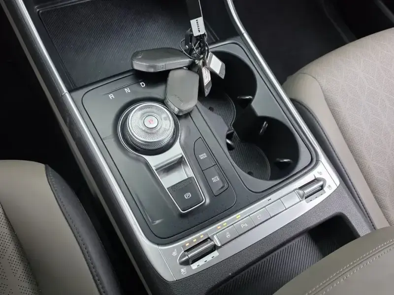 2024 Kia Carnival с пробегом 27 139 км