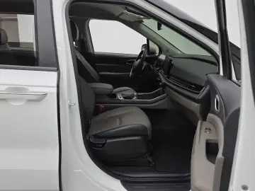 2024 Kia Carnival с пробегом 18 993 км