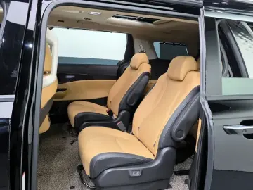 2021 Kia Carnival с пробегом 25 462 км