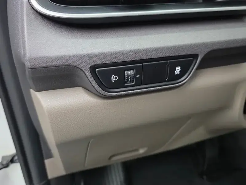 2024 Kia Carnival с пробегом 18 993 км