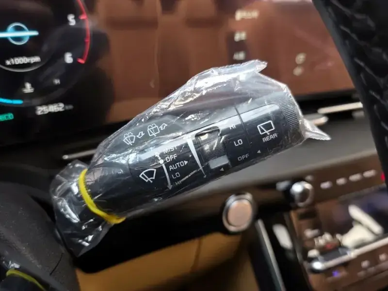 2021 Kia Carnival с пробегом 25 462 км