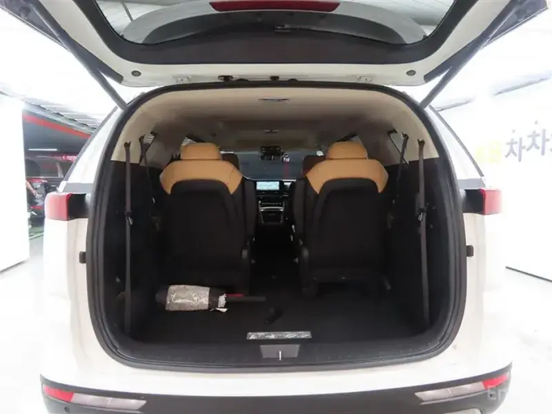 2021 Kia Carnival с пробегом 135 527 км