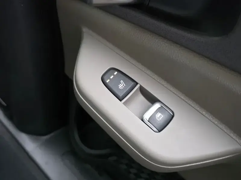 2024 Kia Carnival с пробегом 27 139 км