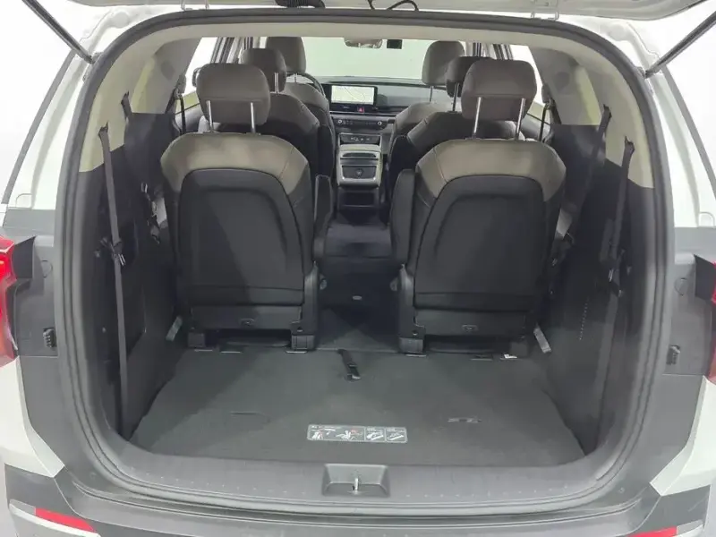 2024 Kia Carnival с пробегом 27 139 км