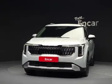 2025 Kia Carnival с пробегом 12 634 км
