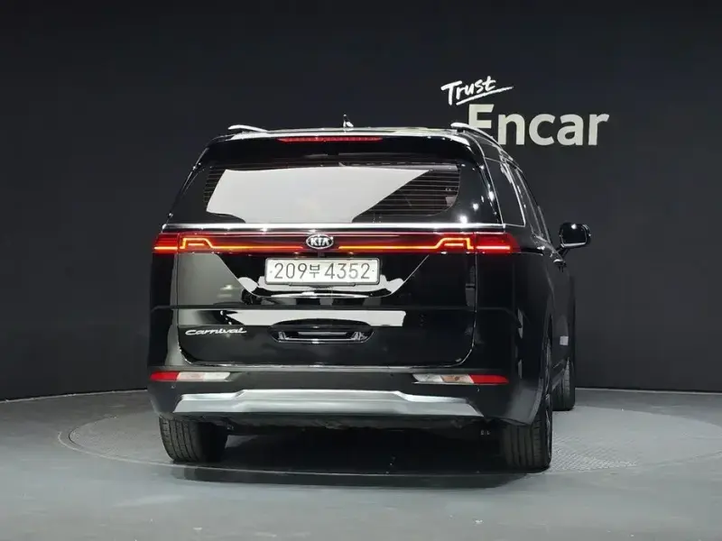 2021 Kia Carnival с пробегом 148 822 км