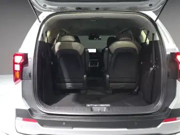 2025 Kia Carnival с пробегом 12 634 км