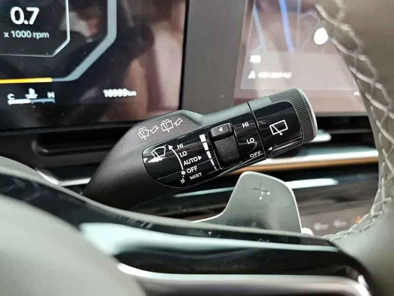 2024 Kia Carnival с пробегом 16 999 км