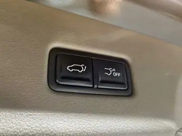 2024 Kia Carnival с пробегом 16 999 км