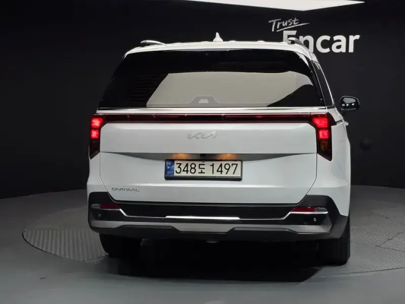 2024 Kia Carnival с пробегом 30 134 км