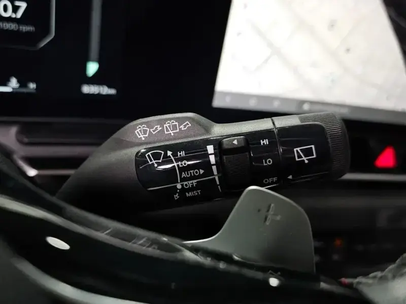 2023 Kia Carnival с пробегом 83 512 км