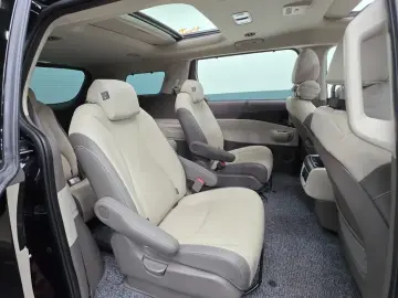 2024 Kia Carnival с пробегом 26 289 км