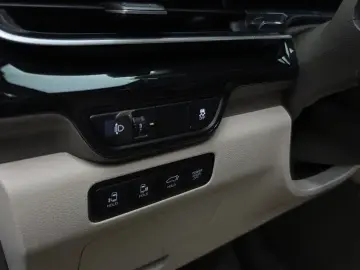 2024 Kia Carnival с пробегом 30 134 км