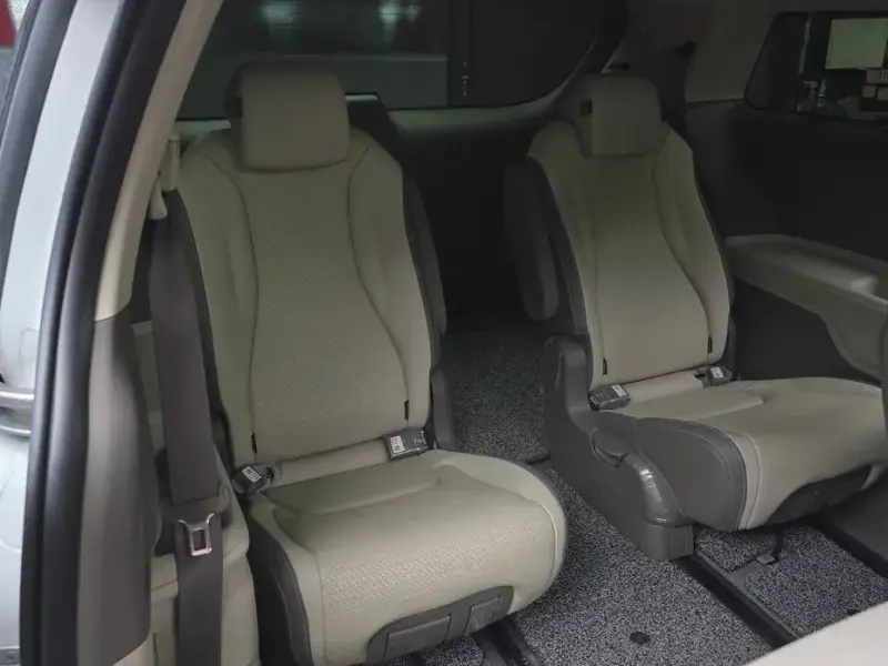 2024 Kia Carnival с пробегом 30 134 км