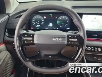 2025 Kia Carnival с пробегом 11 128 км