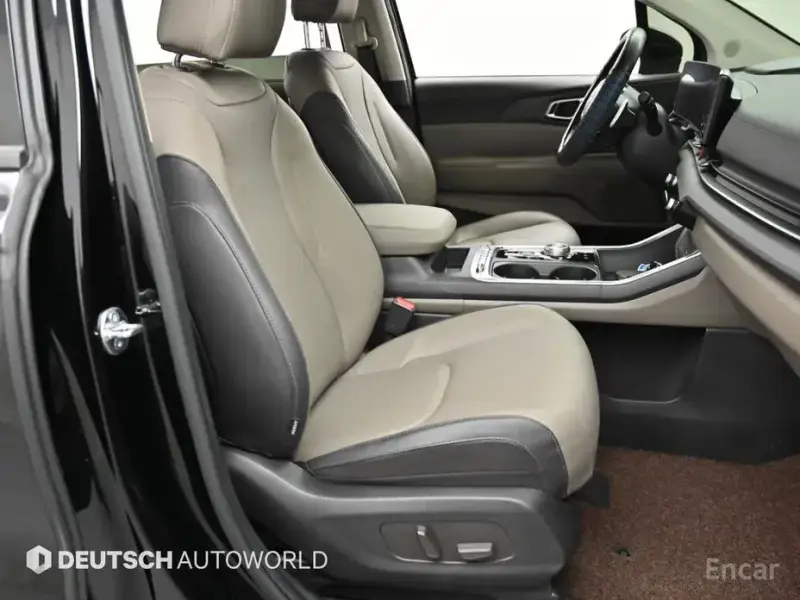 2024 Kia Carnival с пробегом 45 529 км
