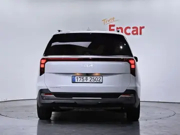 2024 Kia Carnival с пробегом 53 379 км